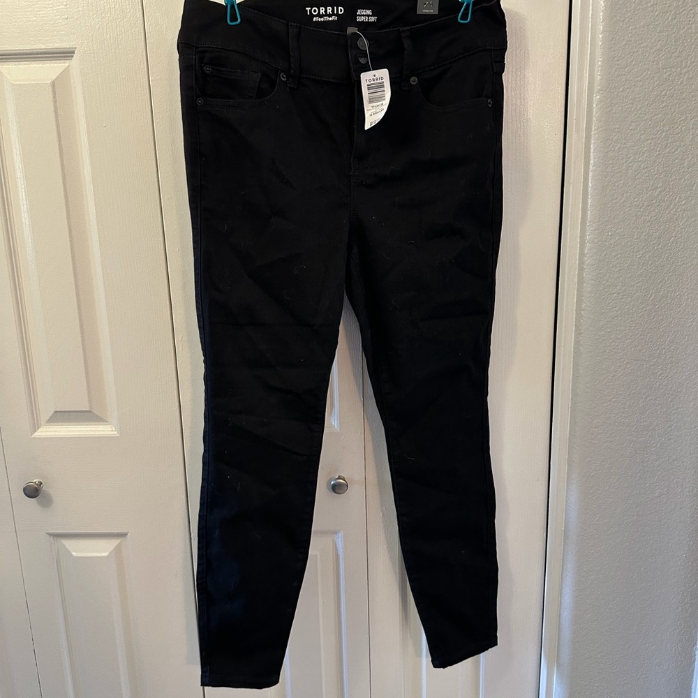 NWT Torrid Jeggings Super Soft